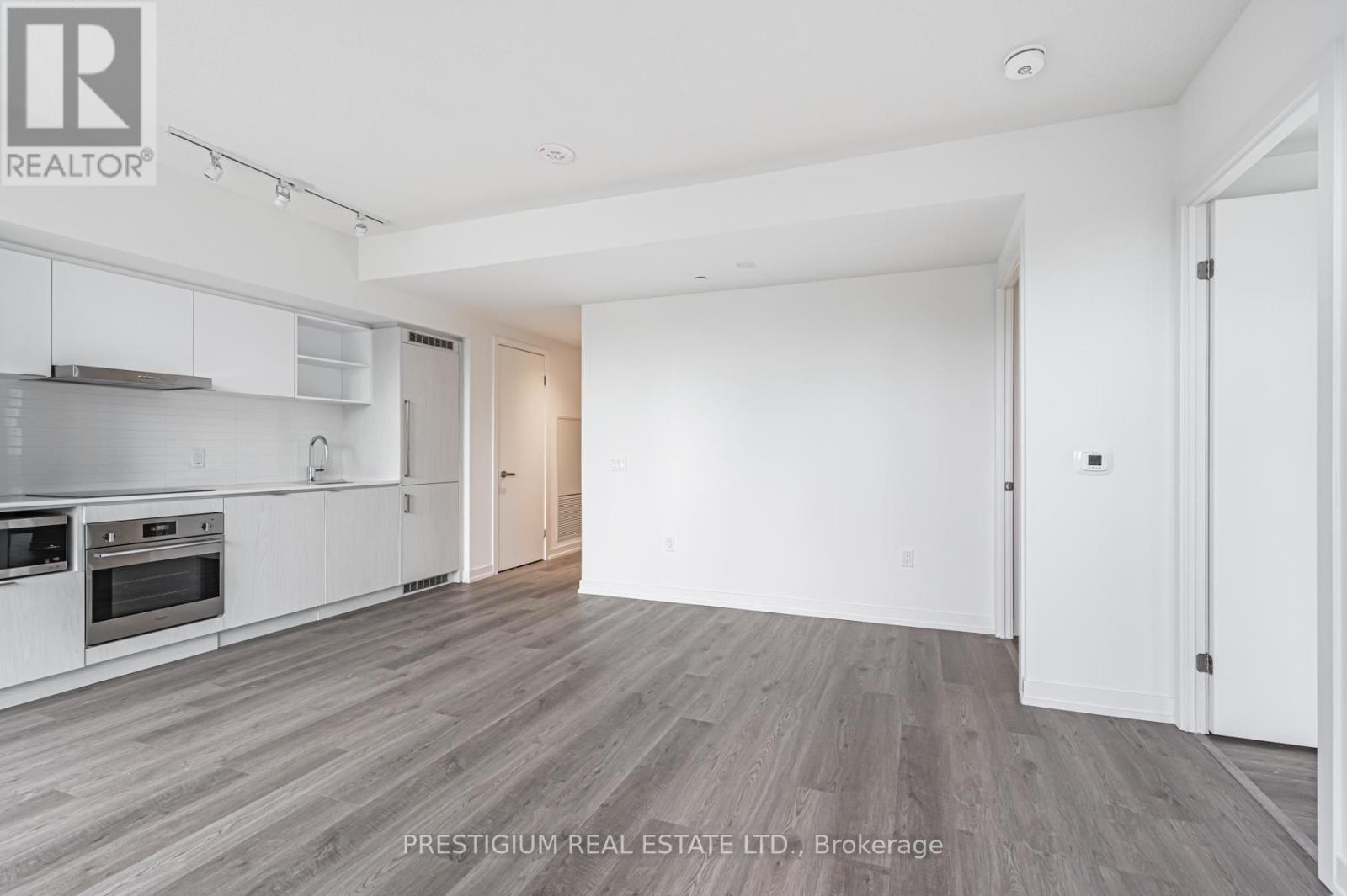 1901 - 55 Cooper Street, Toronto, Ontario  M5E 0G1 - Photo 11 - C12448555