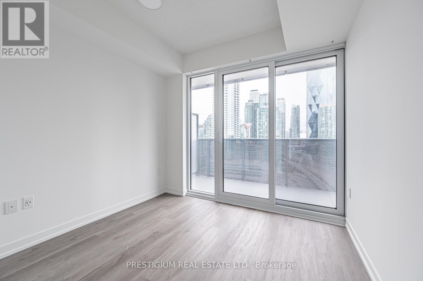 1901 - 55 Cooper Street, Toronto, Ontario  M5E 0G1 - Photo 16 - C12448555