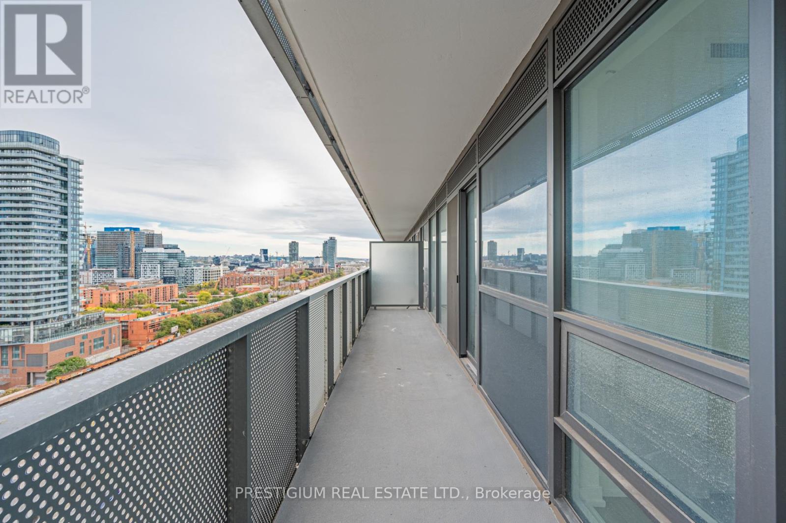 1901 - 55 Cooper Street, Toronto, Ontario  M5E 0G1 - Photo 2 - C12448555