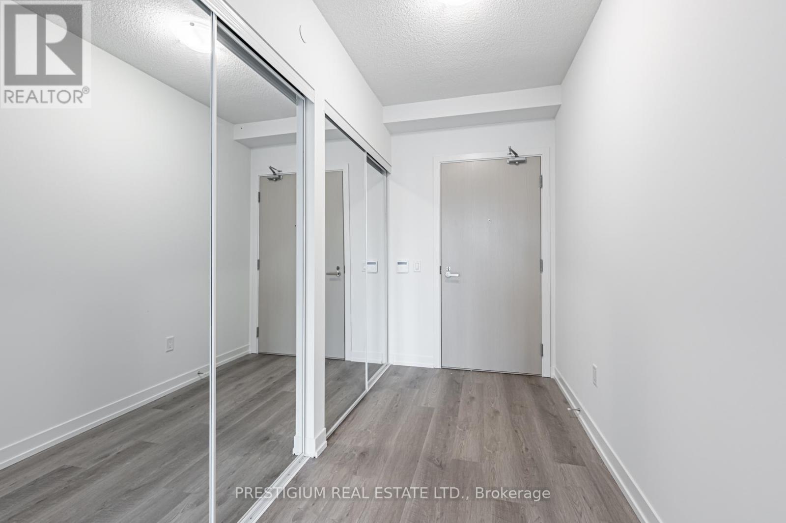 1901 - 55 Cooper Street, Toronto, Ontario  M5E 0G1 - Photo 5 - C12448555