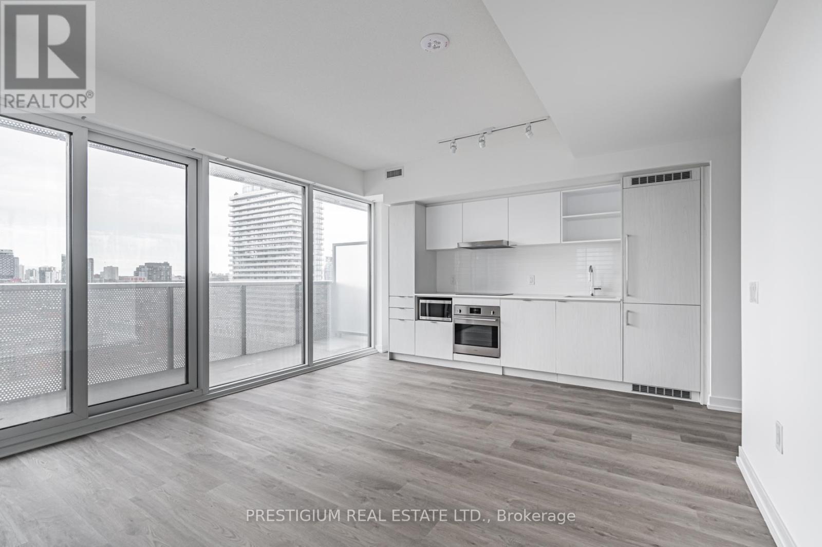 1901 - 55 Cooper Street, Toronto, Ontario  M5E 0G1 - Photo 7 - C12448555