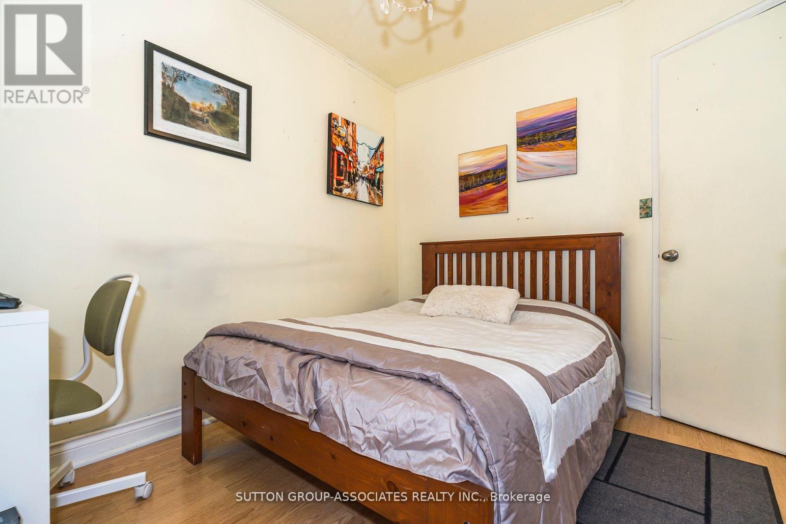 16 North Bonnington Avenue, Toronto, Ontario  M1K 1X2 - Photo 20 - E12448528