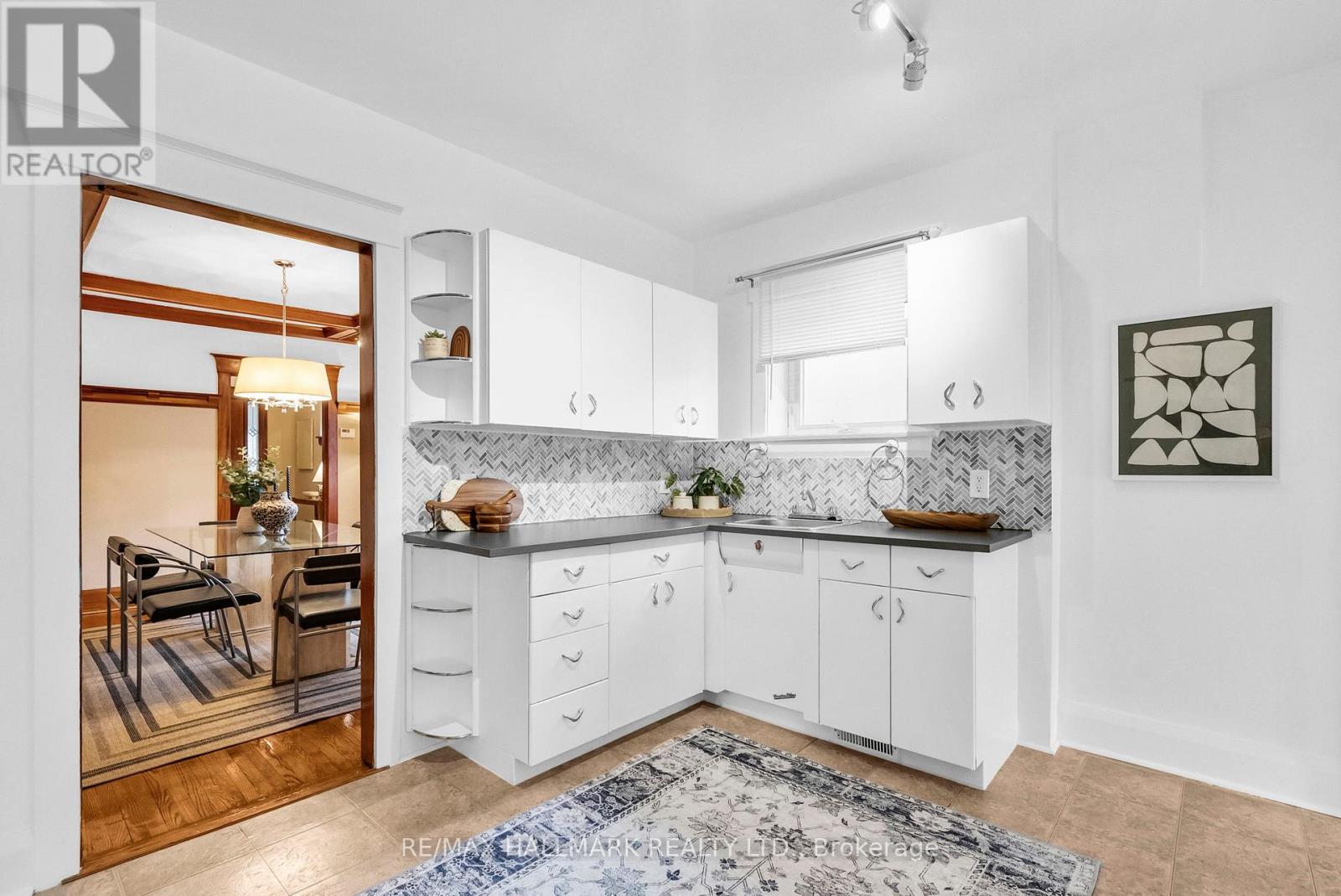 2099 Gerrard Street E, Toronto, Ontario  M4E 2B9 - Photo 16 - E12448564