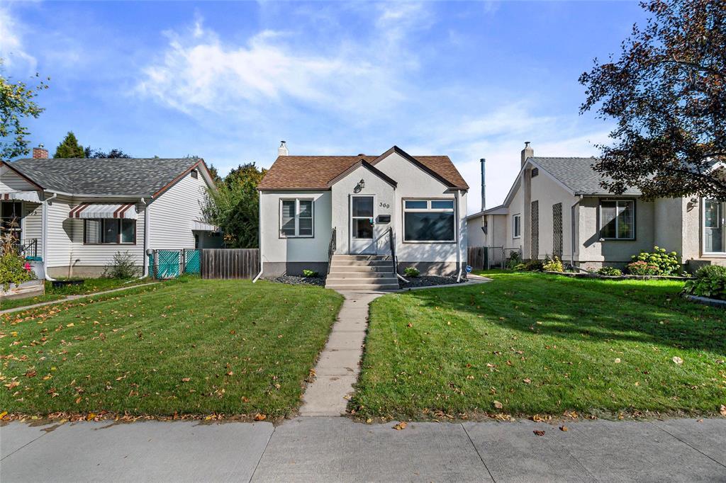 369 Rupertsland Avenue, Winnipeg, Manitoba  R2V 0G9 - Photo 1 - 202526054