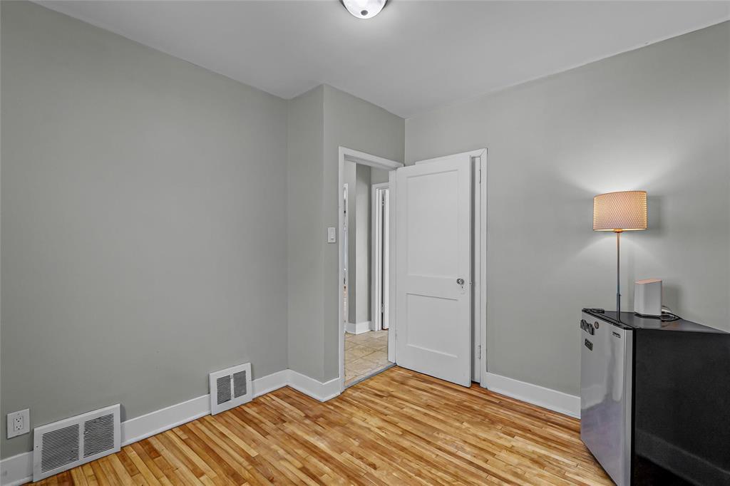 369 Rupertsland Avenue, Winnipeg, Manitoba  R2V 0G9 - Photo 16 - 202526054