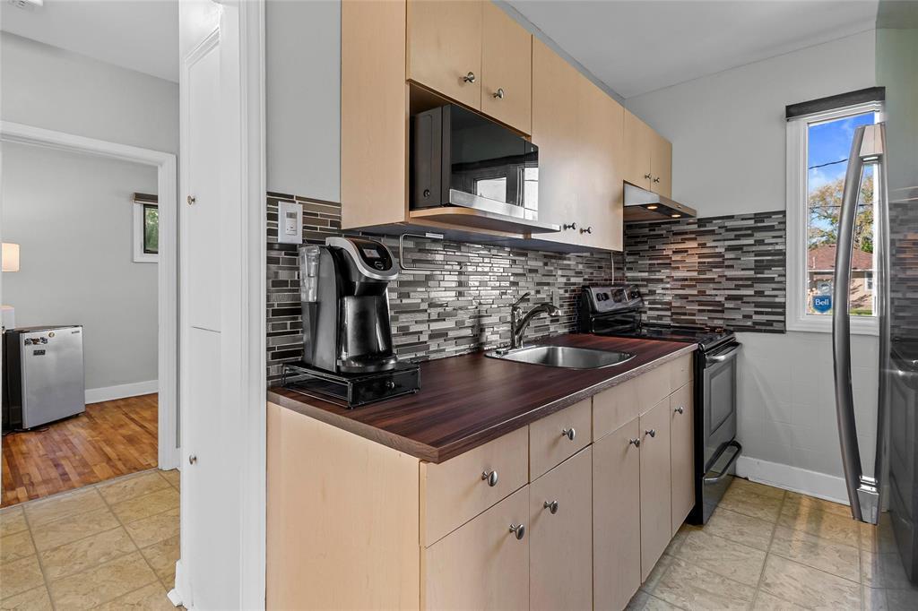 369 Rupertsland Avenue, Winnipeg, Manitoba  R2V 0G9 - Photo 8 - 202526054