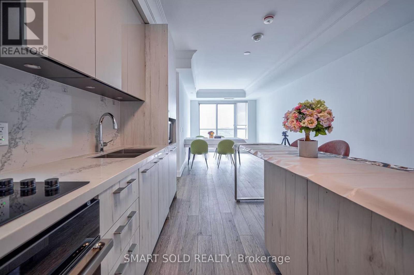 2701 - 8 Water Walk Drive, Markham, Ontario  L3R 6L4 - Photo 12 - N12448529