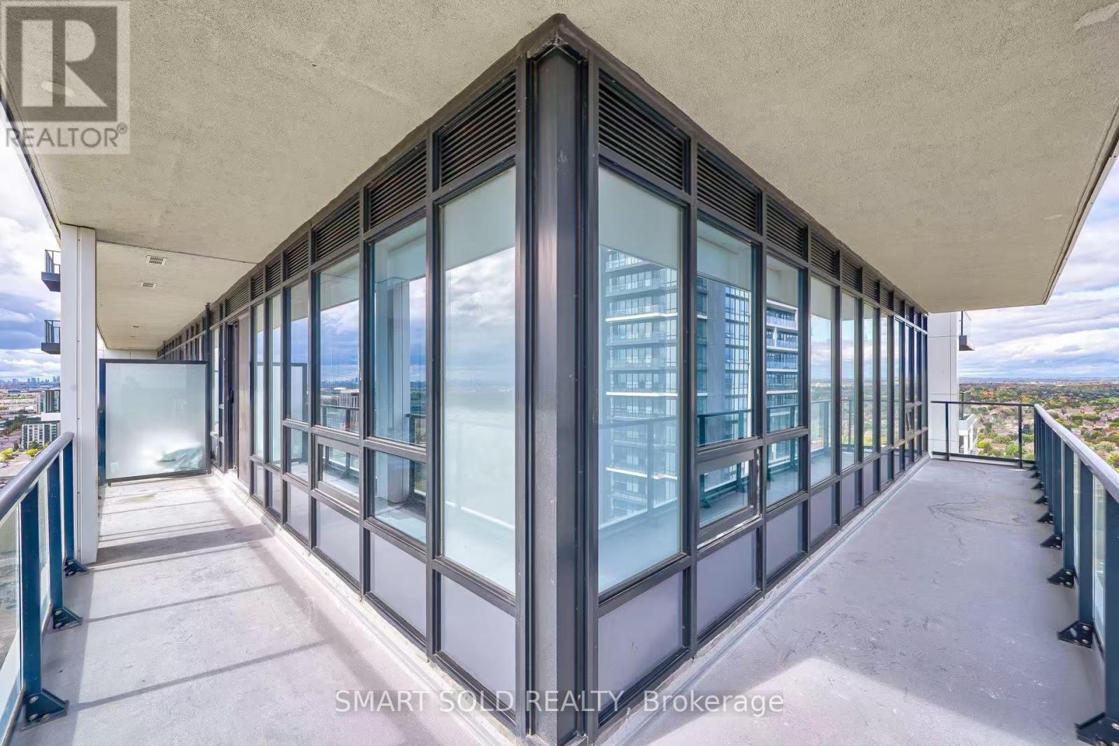 2701 - 8 Water Walk Drive, Markham, Ontario  L3R 6L4 - Photo 18 - N12448529