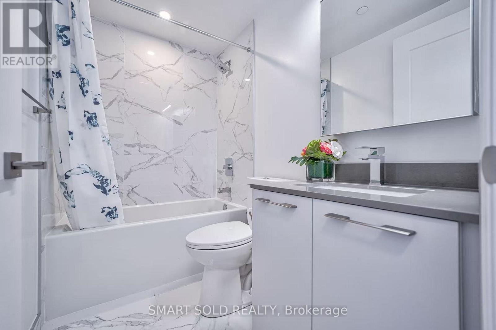 2701 - 8 Water Walk Drive, Markham, Ontario  L3R 6L4 - Photo 5 - N12448529