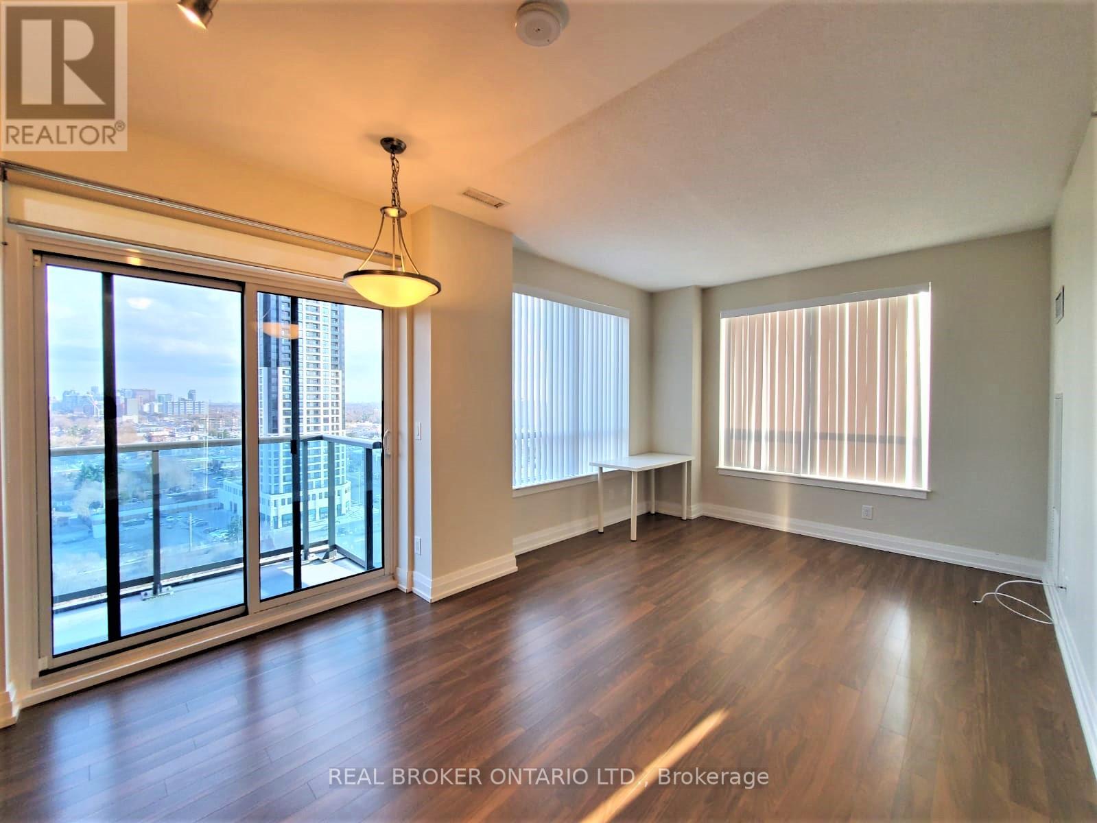 1609 - 7165 Yonge Street, Markham, Ontario  L3T 0C9 - Photo 2 - N12448537