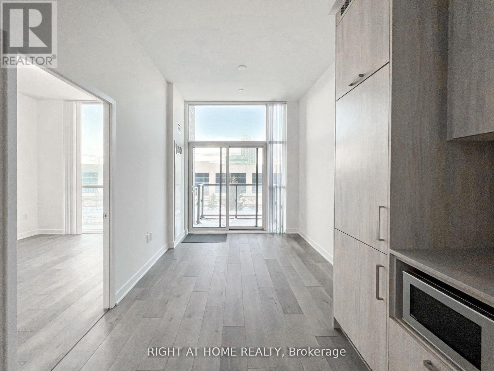 215 - 38 Honeycrisp Crescent, Vaughan, Ontario  L4K 0M8 - Photo 1 - N12448547