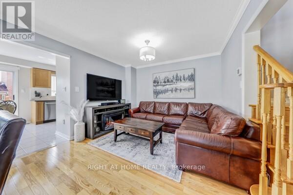 108 King William Crescent, Richmond Hill, Ontario  L4B 4T1 - Photo 3 - N12448559