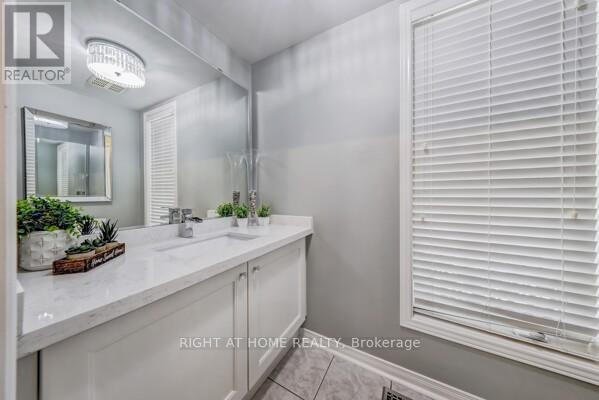 108 King William Crescent, Richmond Hill, Ontario  L4B 4T1 - Photo 8 - N12448559