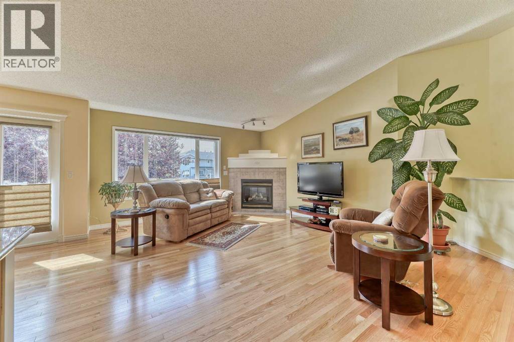 7 Scotia Landing Nw, Calgary, Alberta  T3L 3K2 - Photo 8 - A2261763