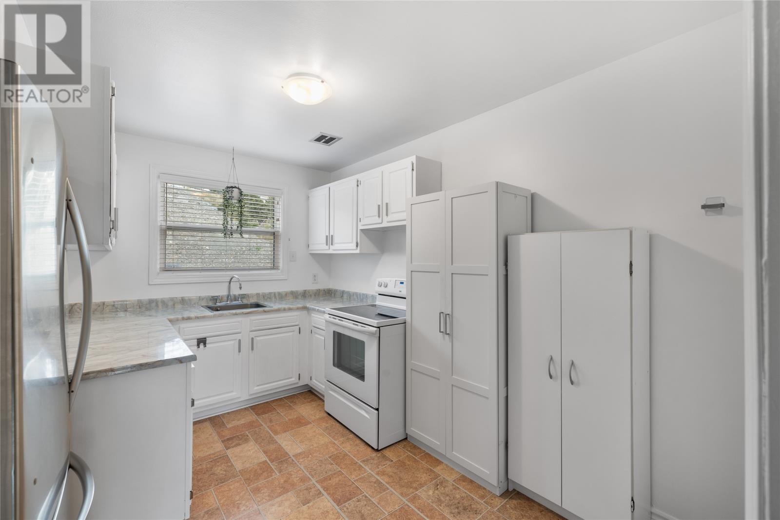 47 Farrell Drive, Mount Pearl, Newfoundland & Labrador  A1N 3E9 - Photo 3 - 1291221