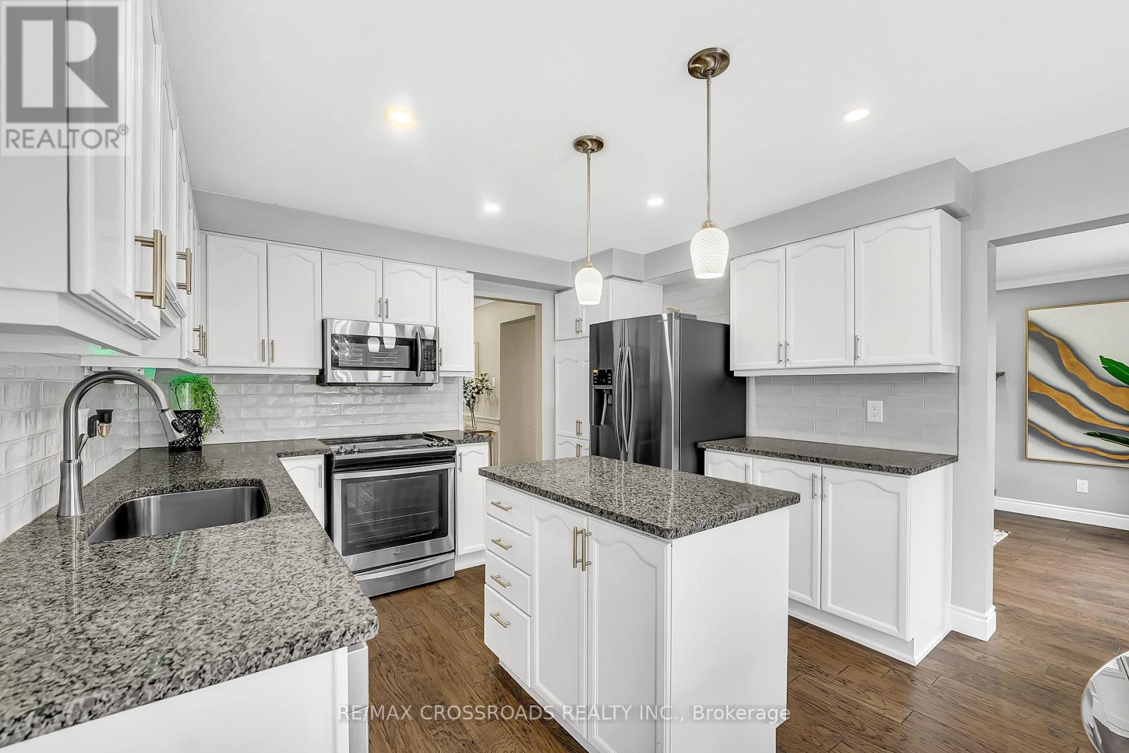 75 Barr Crescent, Brampton, Ontario  L6Z 3E3 - Photo 15 - W12448540
