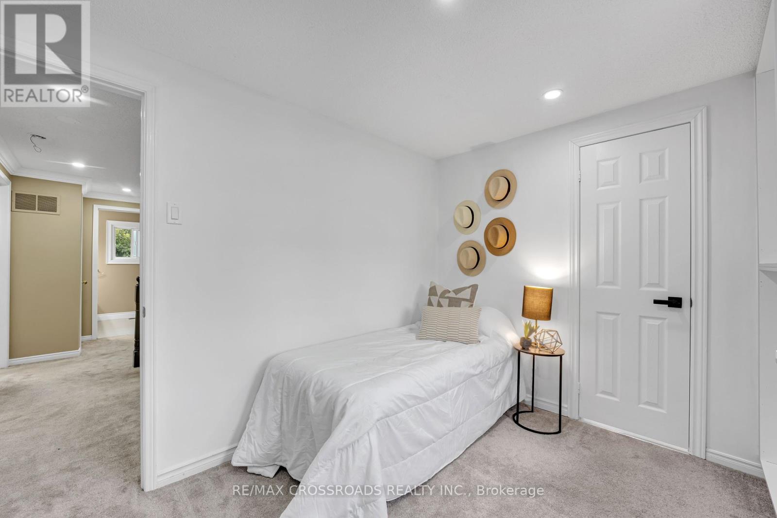 75 Barr Crescent, Brampton, Ontario  L6Z 3E3 - Photo 32 - W12448540