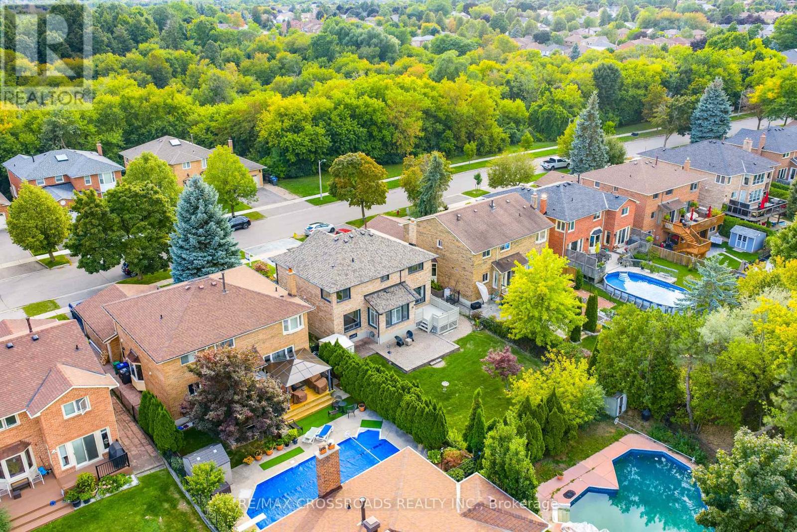 75 Barr Crescent, Brampton, Ontario  L6Z 3E3 - Photo 46 - W12448540