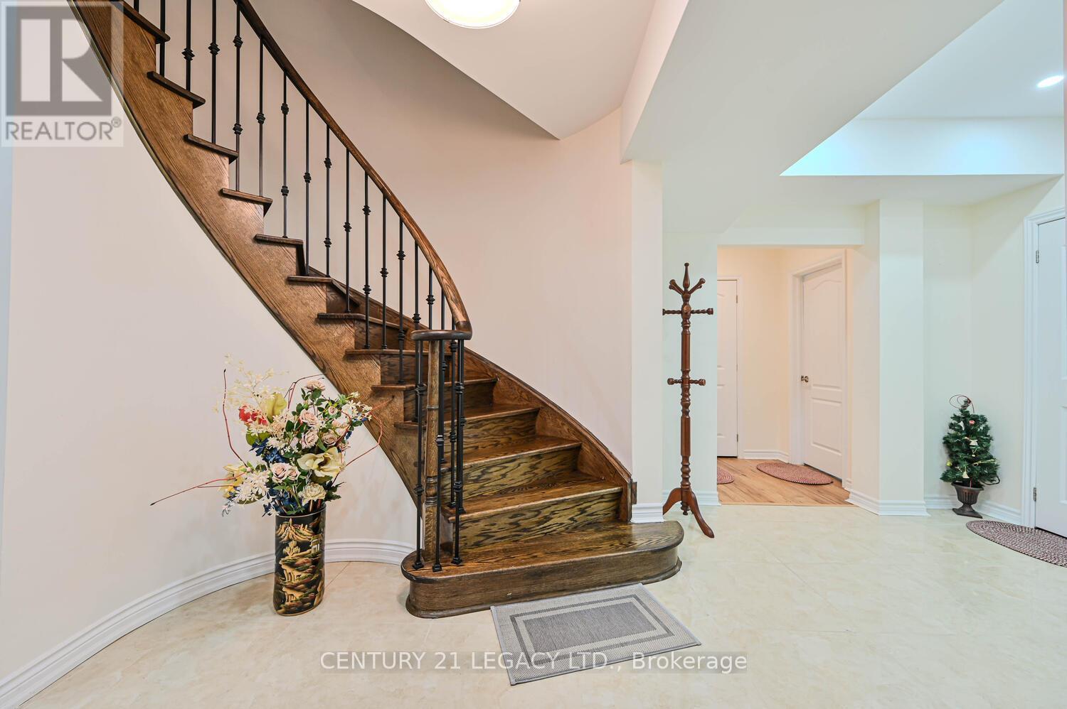 34 Cannington Crescent, Brampton, Ontario  L6X 2Y5 - Photo 37 - W12448548