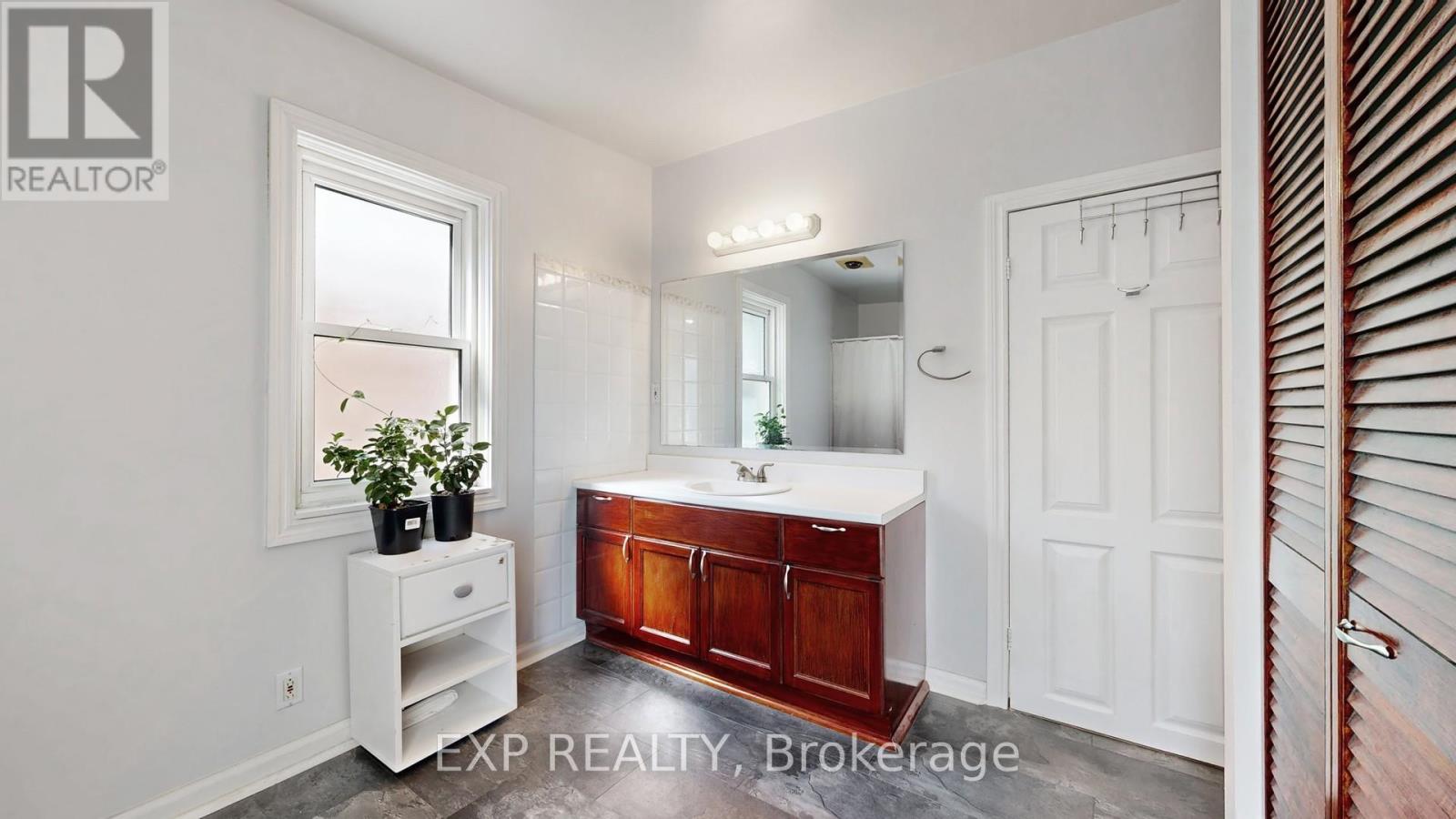 59 Vanevery Street, Toronto, Ontario  M8V 1Y5 - Photo 18 - W12448549