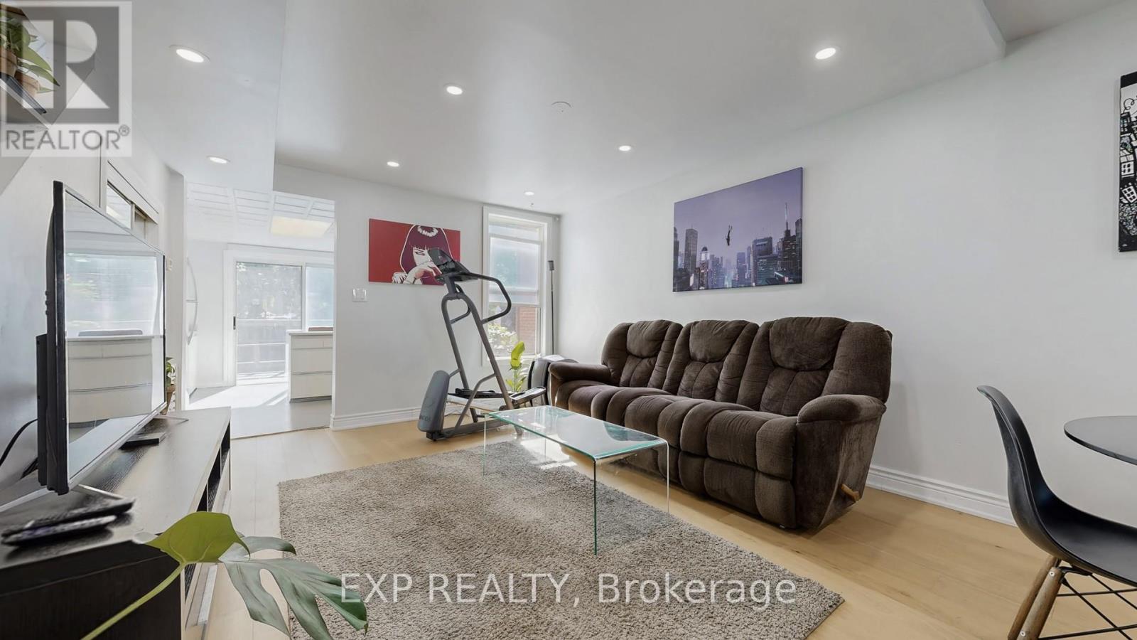 59 Vanevery Street, Toronto, Ontario  M8V 1Y5 - Photo 4 - W12448549