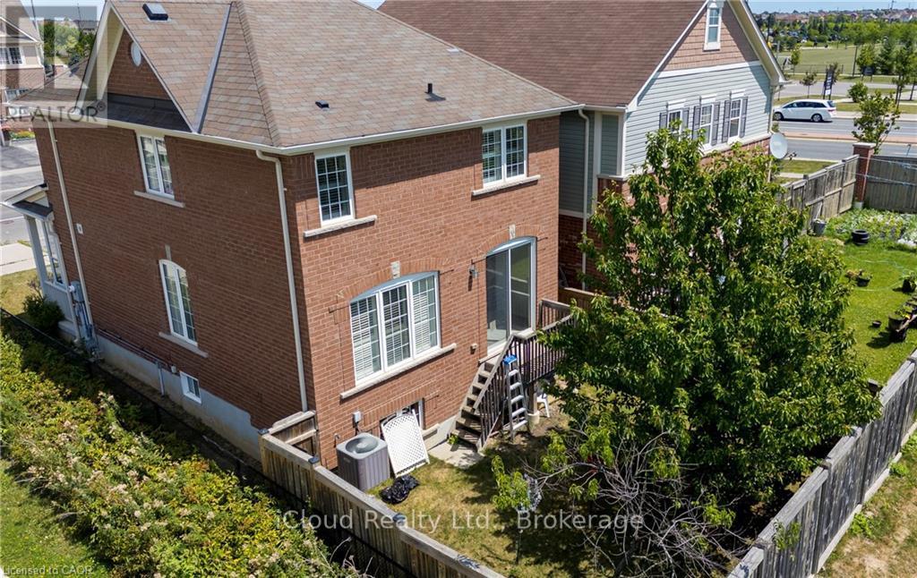 4 Robert Parkinson Drive, Brampton (Northwest Brampton), Ontario  L7A 0Y3 - Photo 19 - W12448550