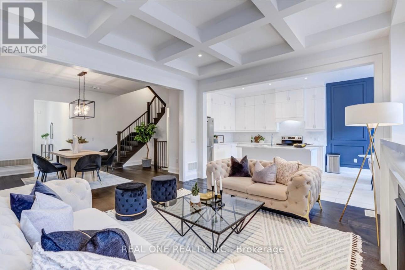 4157 Hillsborough Crescent, Oakville, Ontario  L6H 3P9 - Photo 8 - W12448565