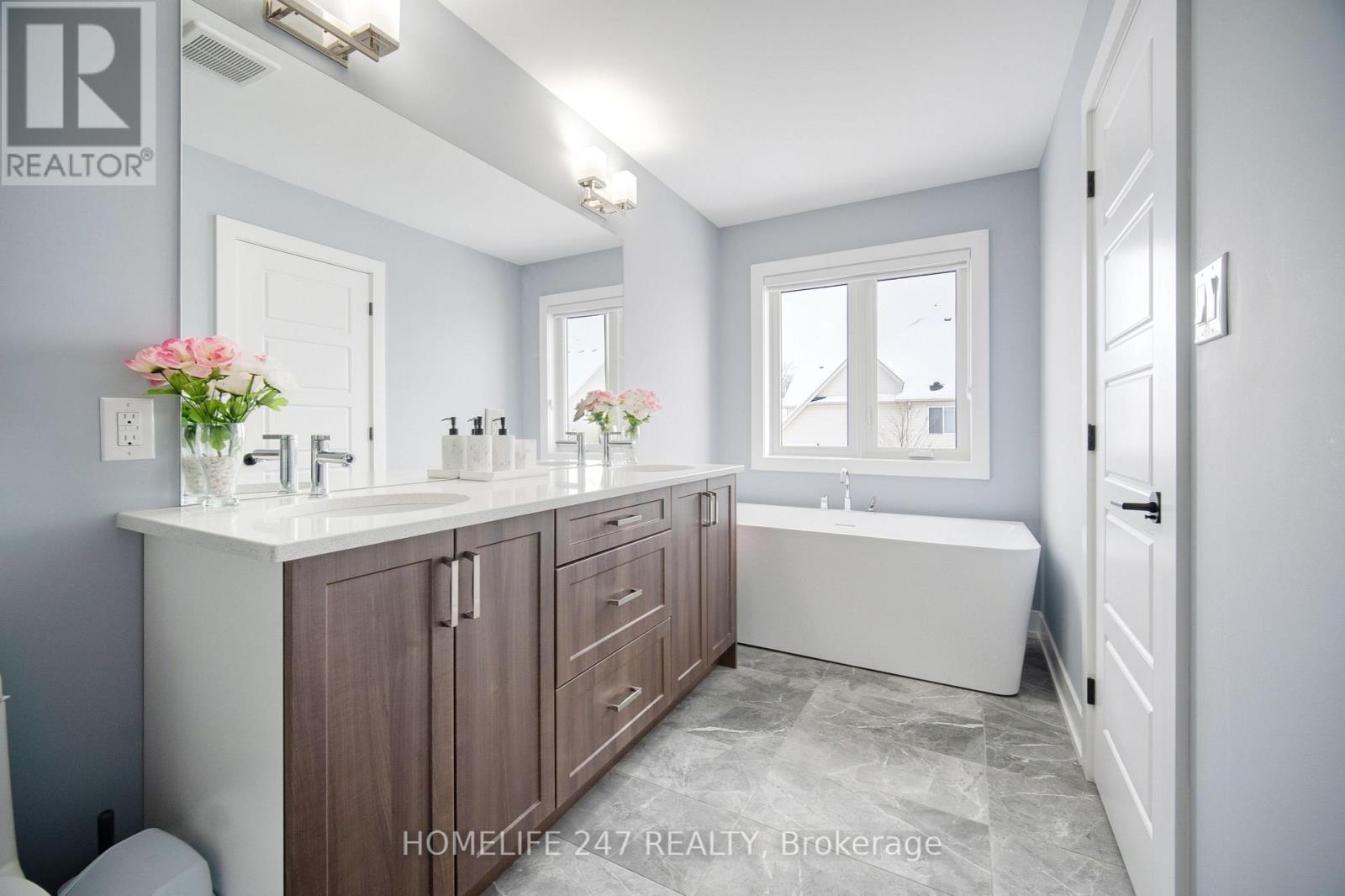 2149 Tokala Trail, London North, Ontario  N6G 0Z7 - Photo 34 - X12448526