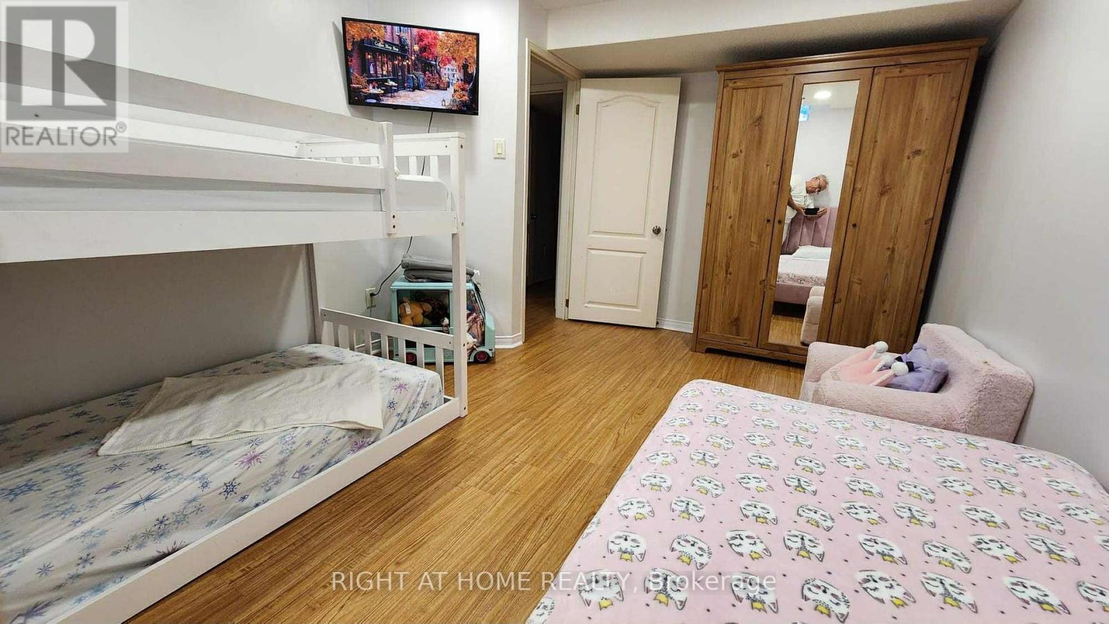Basement - 44 Meadowlands Boulevard, Hamilton, Ontario  L9K 1H8 - Photo 14 - X12448558