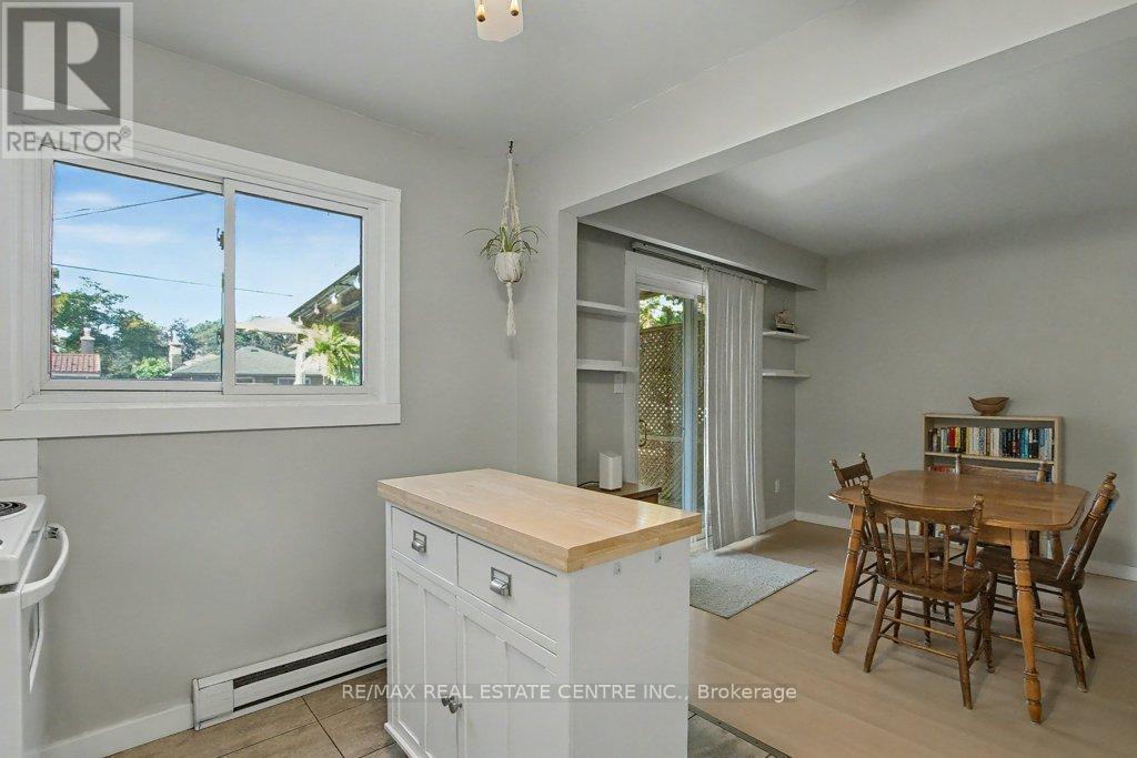 73 Obermeyer Drive, Kitchener, Ontario  N2A 1P5 - Photo 9 - X12448562
