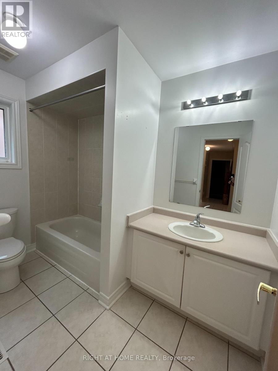 15 Ed Quigg Way, Vaughan, Ontario  L4H 2S2 - Photo 10 - N12448571