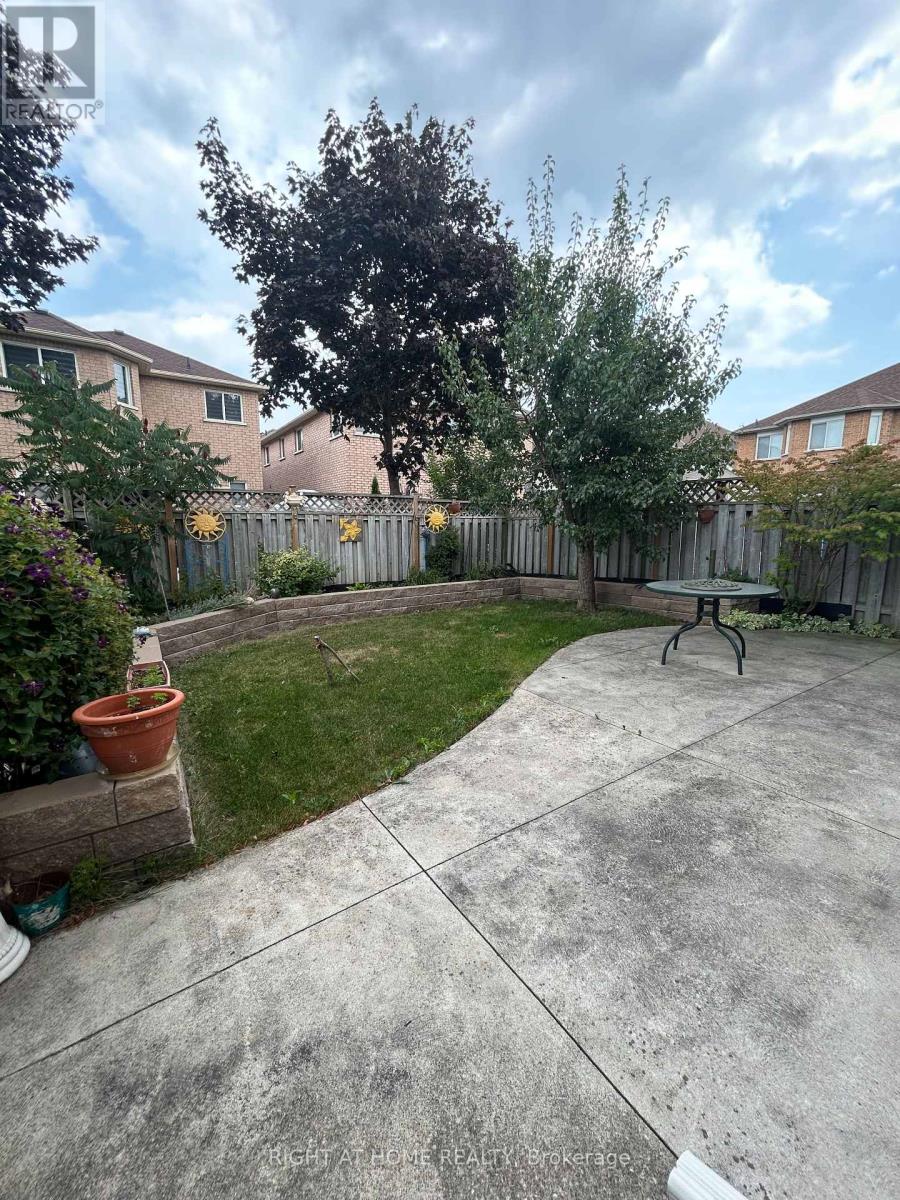 15 Ed Quigg Way, Vaughan, Ontario  L4H 2S2 - Photo 12 - N12448571