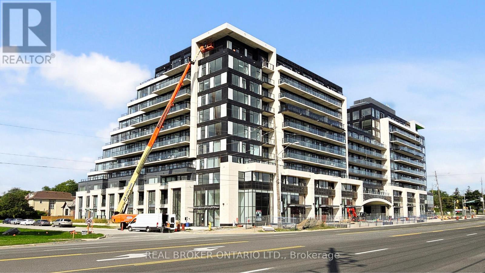 436 - 8188 Yonge Street, Vaughan, Ontario  L4J 1W5 - Photo 2 - N12448573