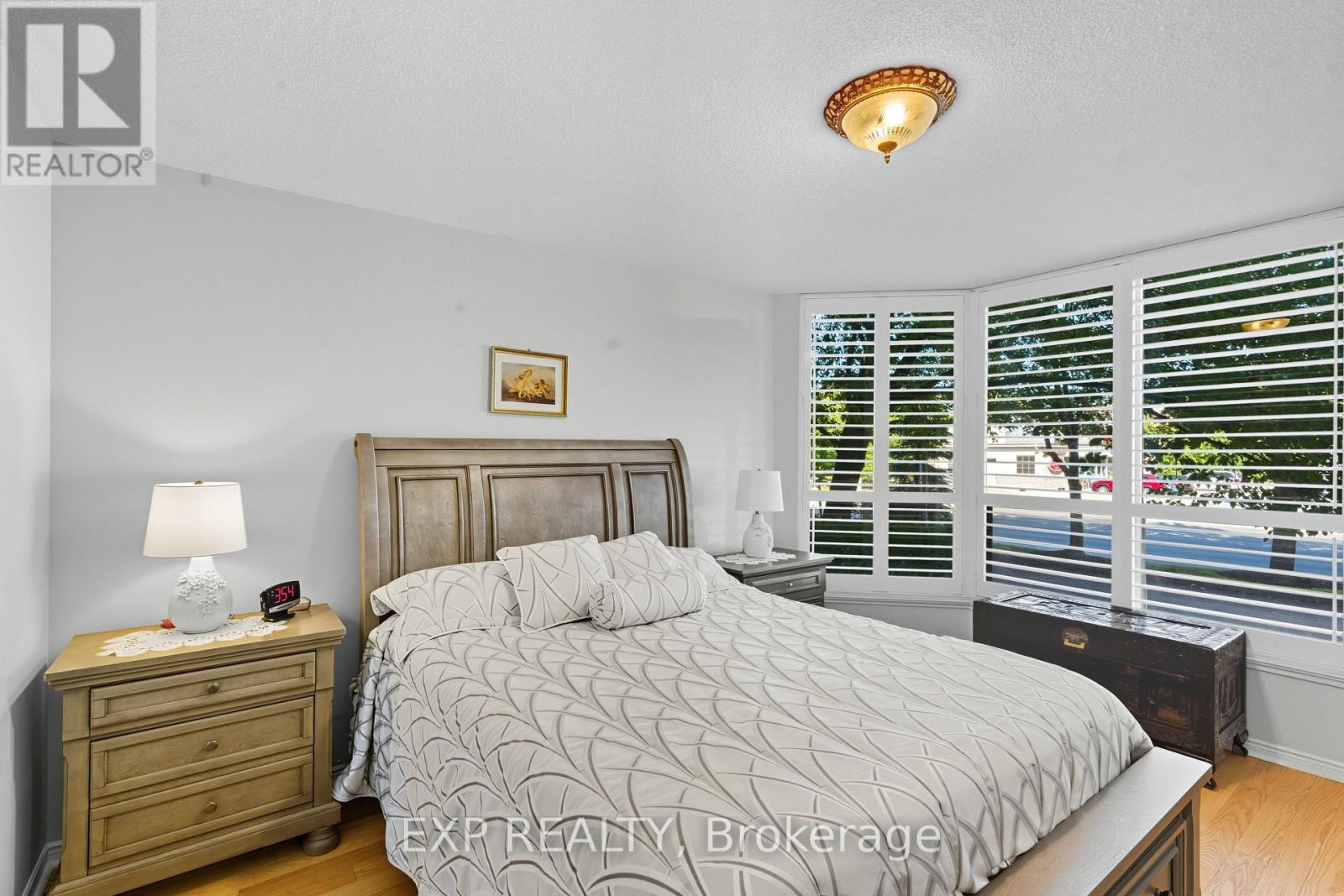 111 - 14924 Yonge Street, Aurora, Ontario  L4G 6H7 - Photo 11 - N12448575