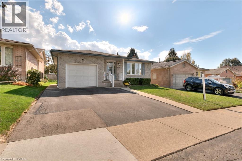 621 Sprucehurst Crescent, Waterloo, Ontario  N2V 2E3 - Photo 3 - 40775492
