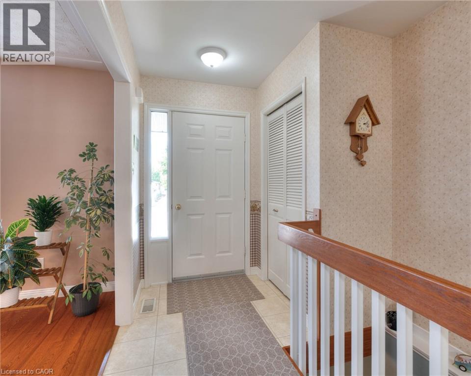 621 Sprucehurst Crescent, Waterloo, Ontario  N2V 2E3 - Photo 5 - 40775492