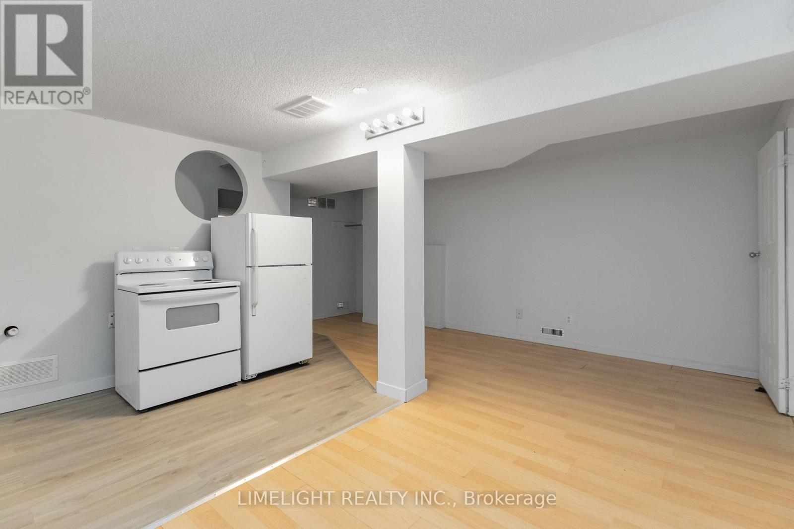992 Prosperity Court, London East, Ontario  N5V 5C7 - Photo 22 - X12448598