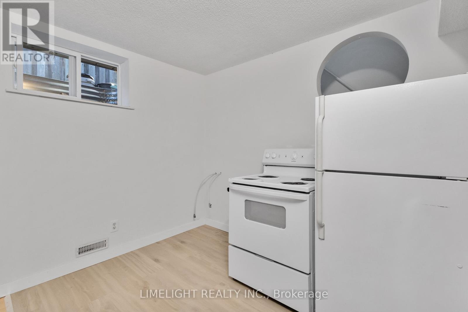 992 Prosperity Court, London East, Ontario  N5V 5C7 - Photo 23 - X12448598