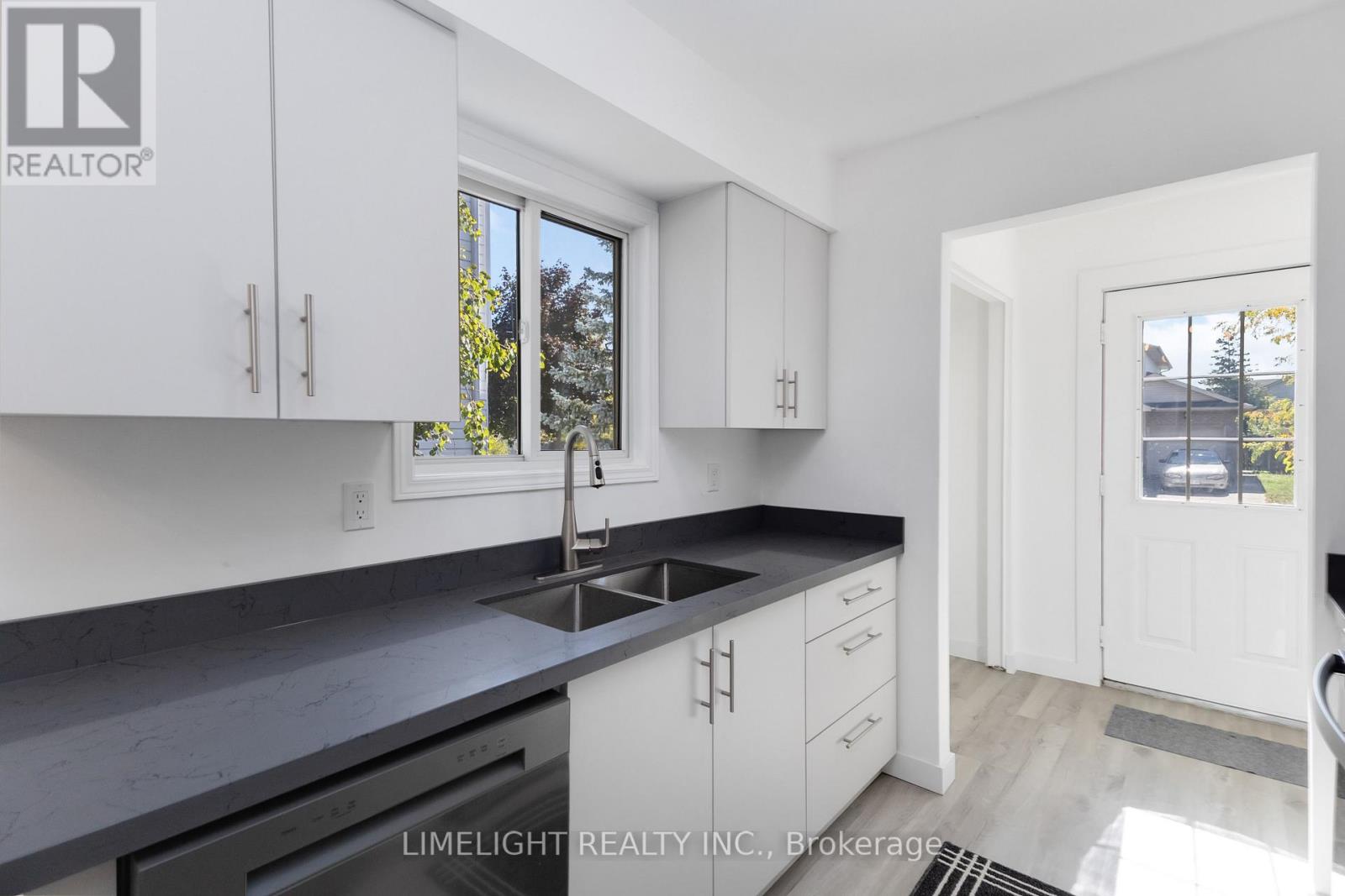 992 Prosperity Court, London East, Ontario  N5V 5C7 - Photo 6 - X12448598