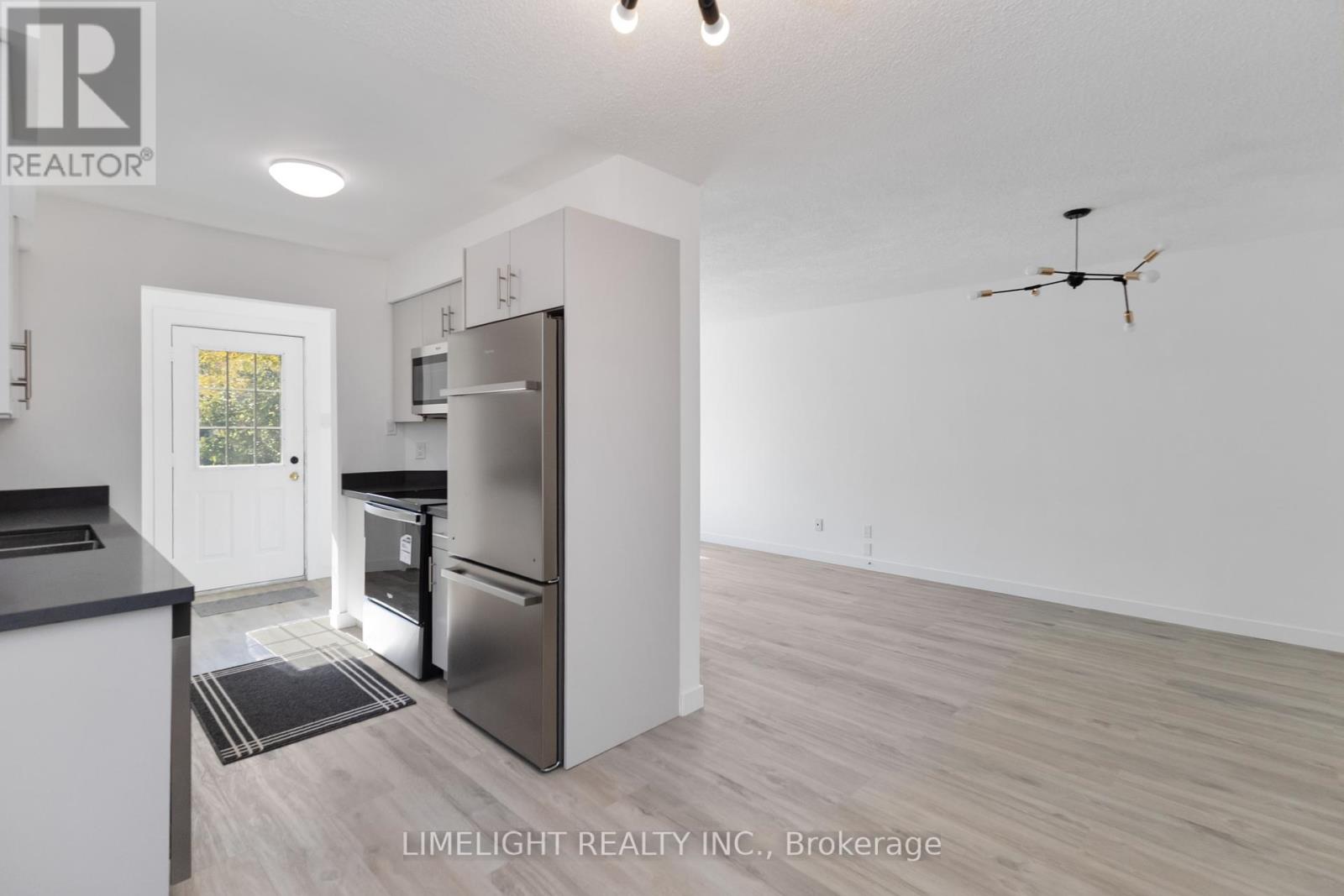 992 Prosperity Court, London East, Ontario  N5V 5C7 - Photo 8 - X12448598