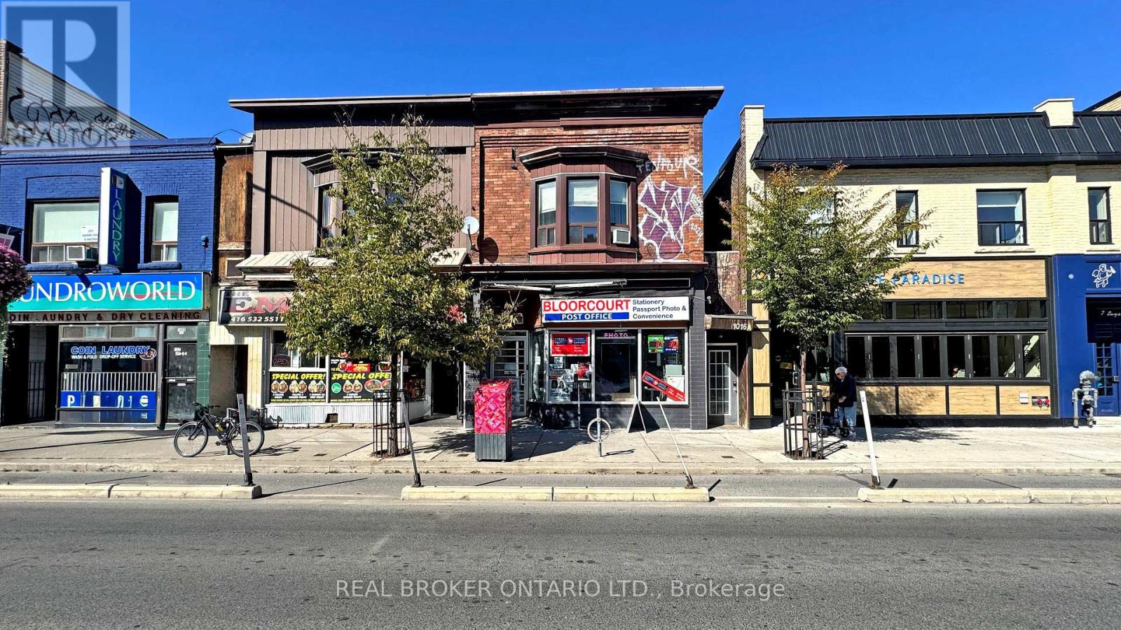 Upper - 1016 Bloor Street W, Toronto, Ontario  M6H 1M2 - Photo 1 - W12448572