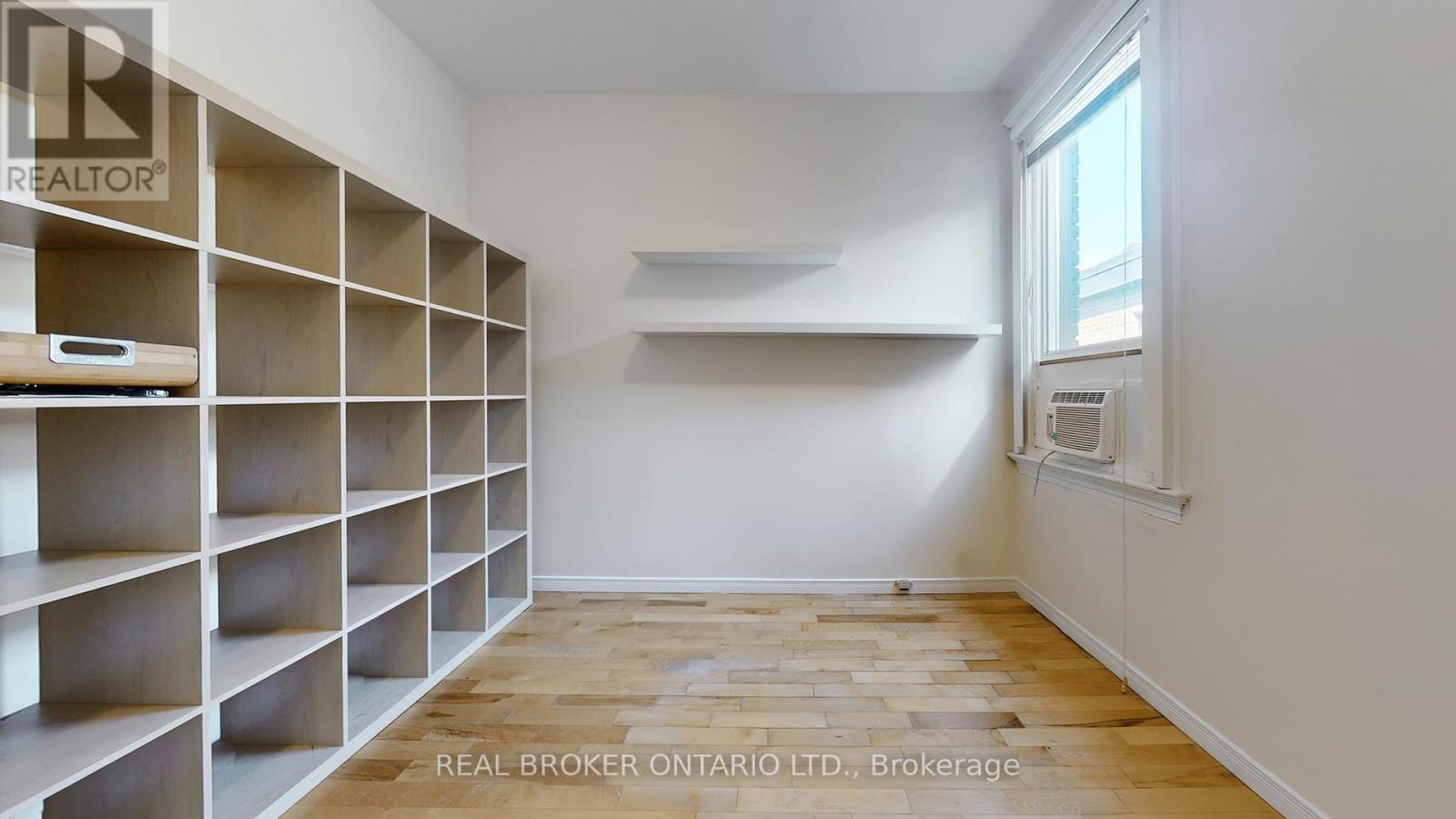 Upper - 1016 Bloor Street W, Toronto, Ontario  M6H 1M2 - Photo 25 - W12448572