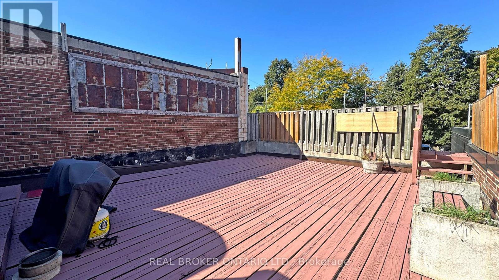 Upper - 1016 Bloor Street W, Toronto, Ontario  M6H 1M2 - Photo 37 - W12448572