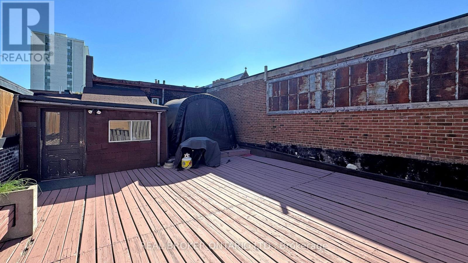Upper - 1016 Bloor Street W, Toronto, Ontario  M6H 1M2 - Photo 38 - W12448572
