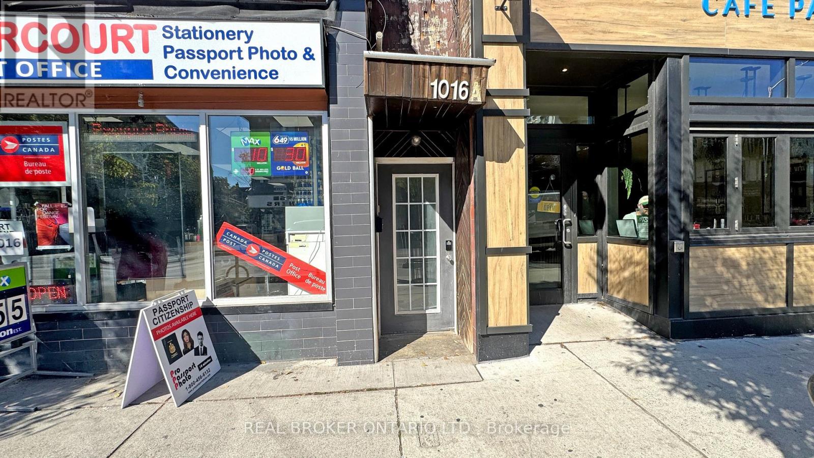 Upper - 1016 Bloor Street W, Toronto, Ontario  M6H 1M2 - Photo 4 - W12448572