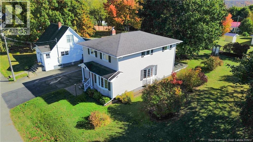 131 Cambridge Street, Woodstock, New Brunswick  E7M 1E1 - Photo 3 - NB128010