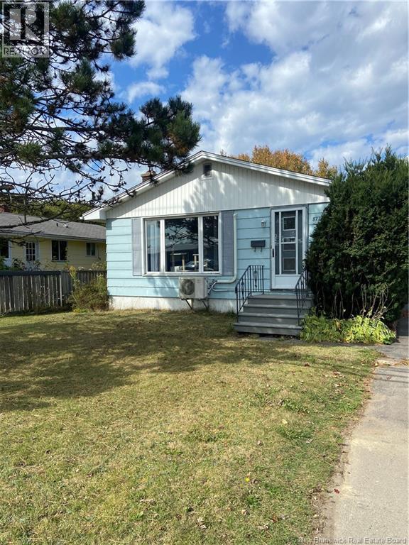 877 Grandview Avenue, Saint John, New Brunswick  E2J 4C6 - Photo 1 - NB127807