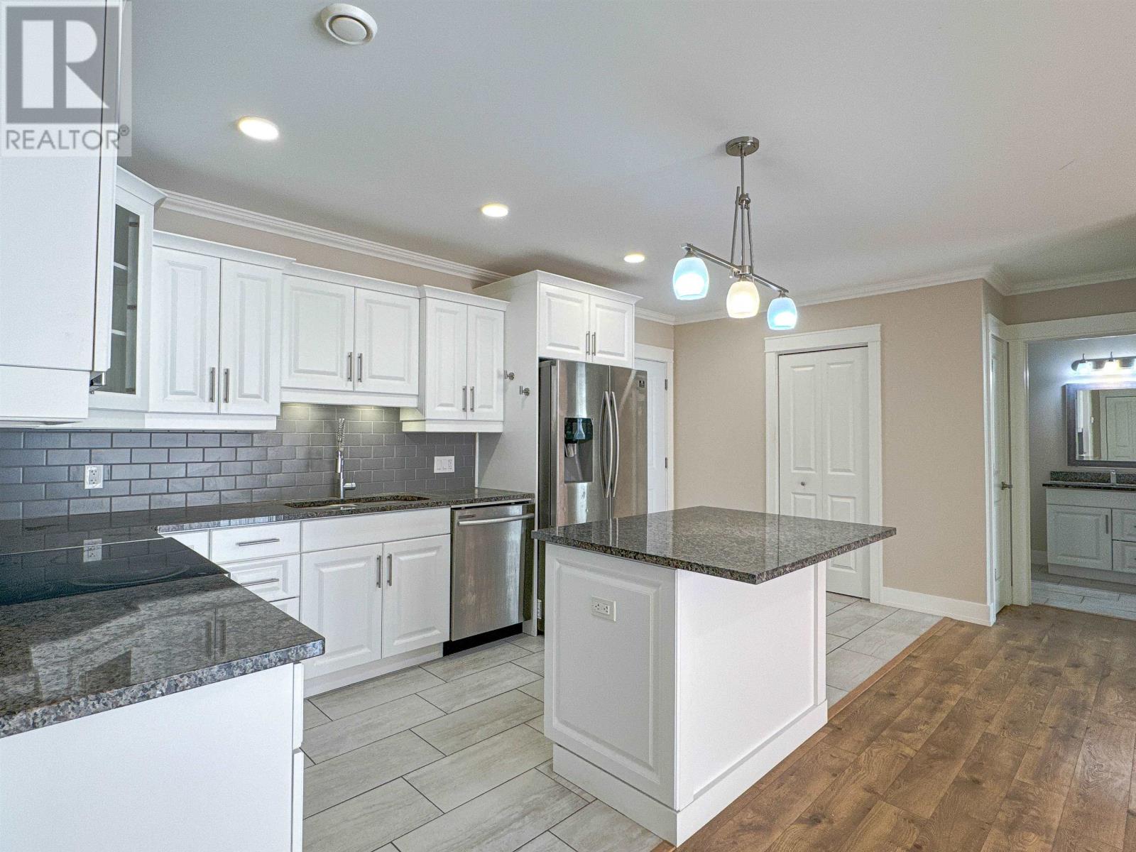 108 210 Shakespeare Drive, Stratford, Prince Edward Island  C1B 4B7 - Photo 8 - 202525271