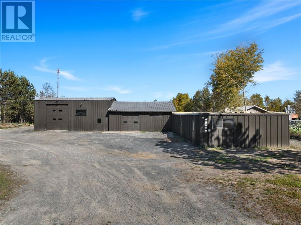 2200 Valleyview Road, Val Caron, Ontario P3N 1L1 - Photo 1 - 2125100