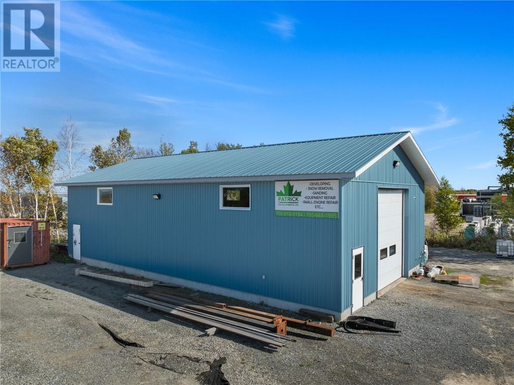 2200 Valleyview Road, Val Caron, Ontario P3N 1L1 - Photo 31 - 2125100